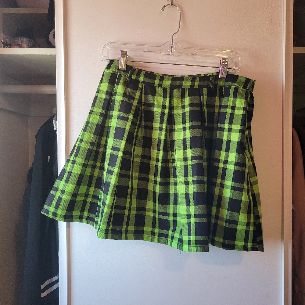 Green Hot topic Goth Plaid skirt alt